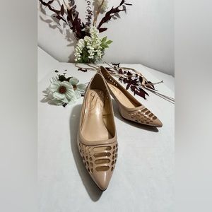 J Renee Classic Taupe Beige Patent Leather Spool 2 inch Heel Mesh Size 8W Pump